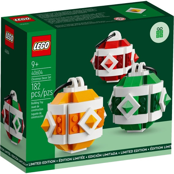 40604 Christmas Decor Set (Retired New-In-Box)