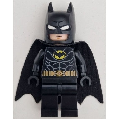 sh0899 Batman - Black Suit, Gold Belt, Cowl with White Eyes, Neutral/Angry with Bared Teeth
