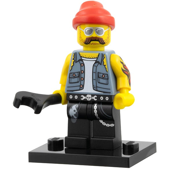 col10-16 Motorcycle Mechanic