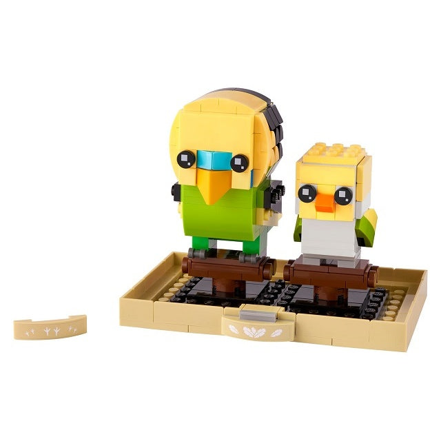 40443 Budgie & Chick (Pre-Owned)