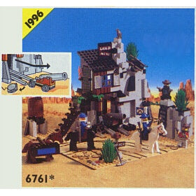 6761 Bandit's Secret Hide-Out (Pre-Owned)