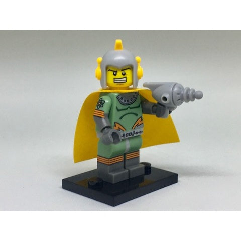col17-11 Retro Space Hero