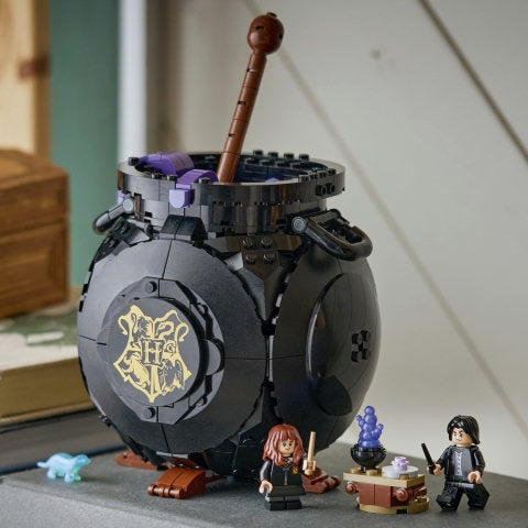 76464 Cauldron: Secret Potions Classroom