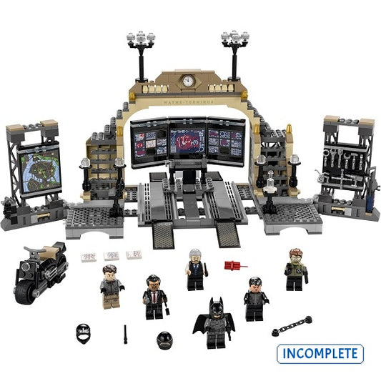 76183 Batcave: the Riddler Face-Off (Incomplete Pre-Owned, Read Details)