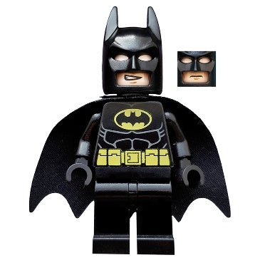 sh0016a Batman - Black Suit with Yellow Belt and Crest (Type 2 Cowl)
