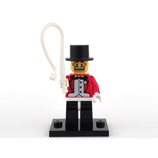 col02-3 Circus Ringmaster
