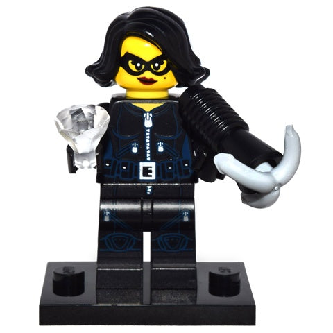 col15-15 Jewel Thief