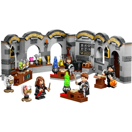 76431 Hogwarts Castle: Potions Class (Pre-Owned)